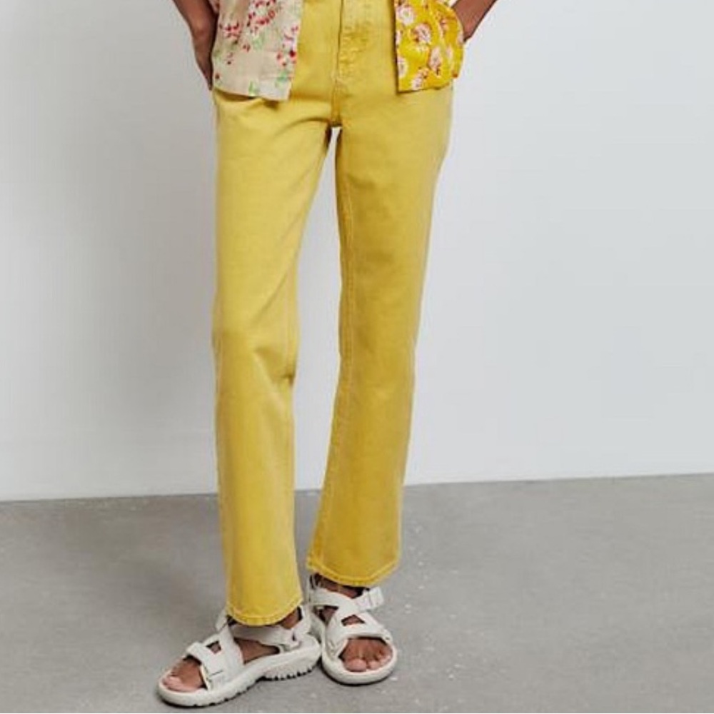 BDG cowboy jean in yellow size 29 high rise